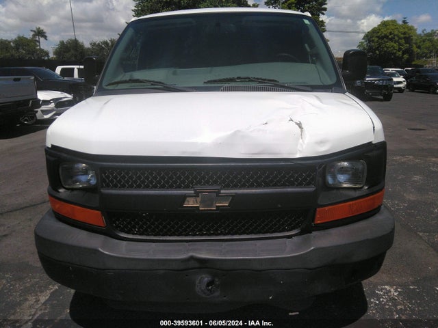 Chevrolet Express 2500 Work Van 2016 1GCWGAFF3G1117647 Image 12