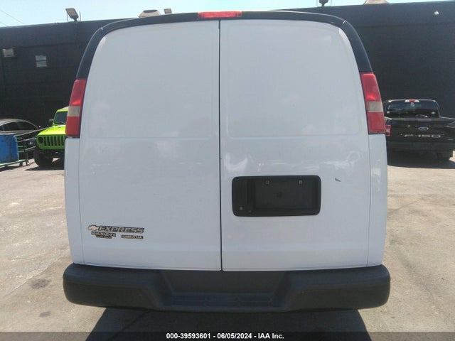 Chevrolet Express 2500 Work Van 2016 1GCWGAFF3G1117647 Image 16