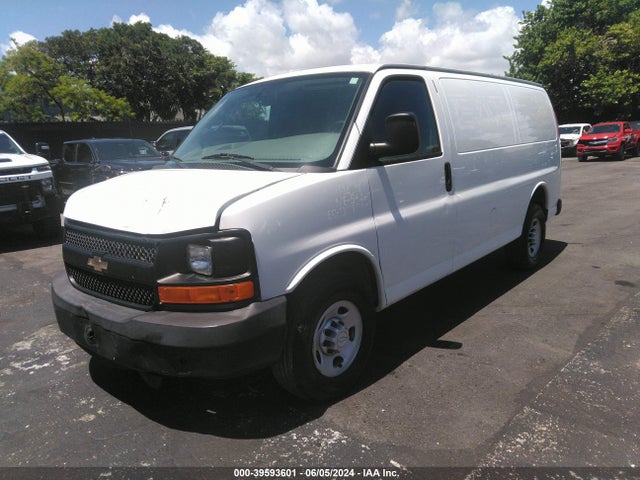 Chevrolet Express 2500 Work Van 2016 1GCWGAFF3G1117647 Image 2