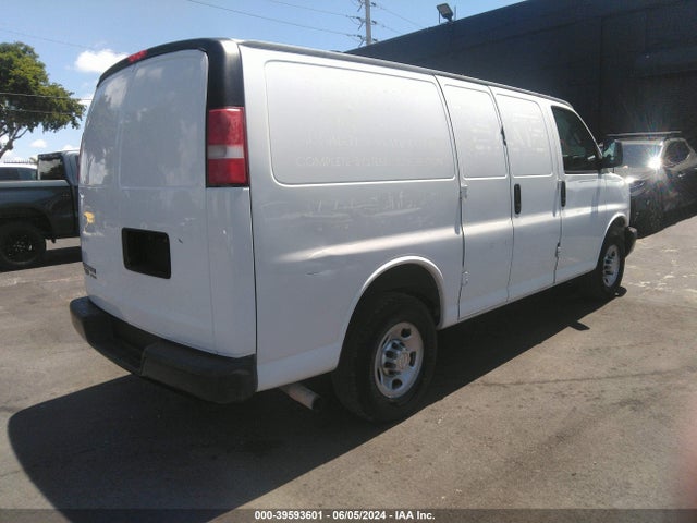 Chevrolet Express 2500 Work Van 2016 1GCWGAFF3G1117647 Image 4