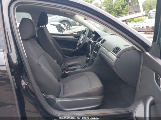 1VWAP7A35EC024041 Volkswagen Passat 2.5l S