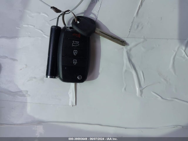 KIA Sorento Lx V6 2015 5XYKT4A75FG593456 Image 11