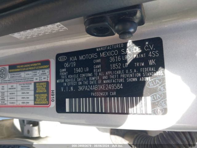 3KPA24AB1KE249584 KIA RIO LX