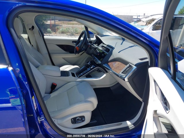 2019 JAGUAR I-PACE SADHD2S14K1F68667 Photo 4