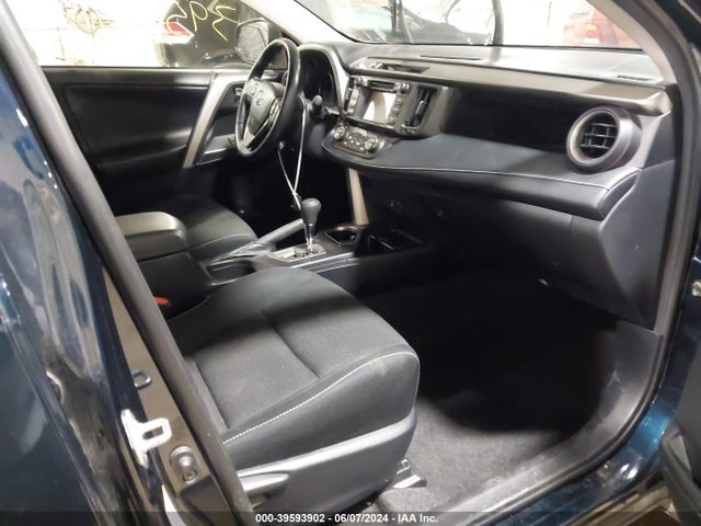 Toyota Rav4 Xle 2018 JTMRFREV6JJ738864 Image 5