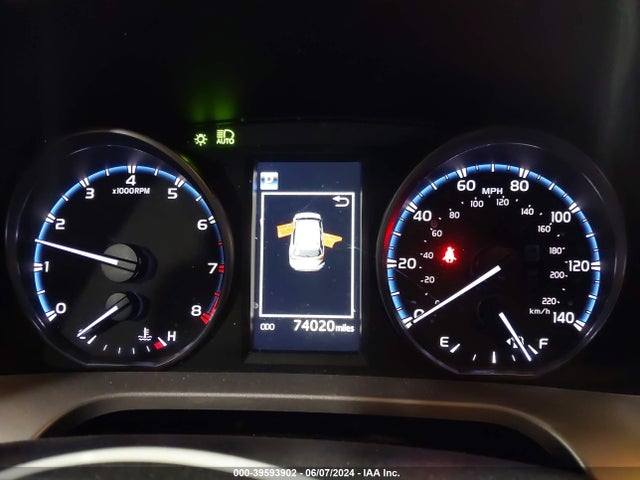 Toyota Rav4 Xle 2018 JTMRFREV6JJ738864 Image 7