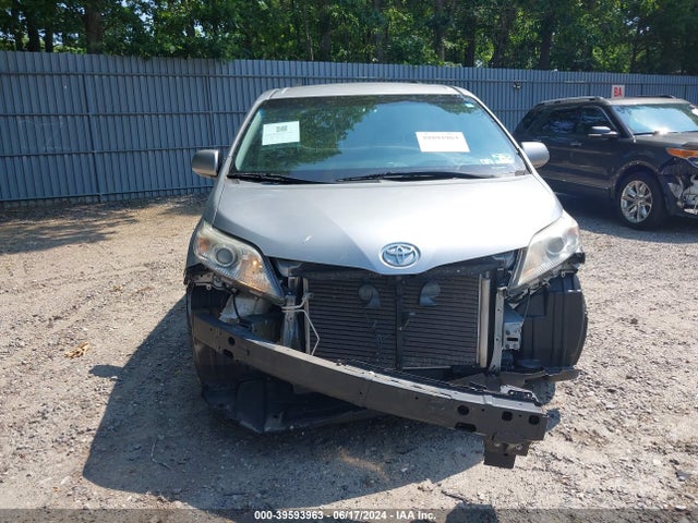 Toyota Sienna Le 8 Passenger 2016 5TDKK3DC7GS727345 Image 12