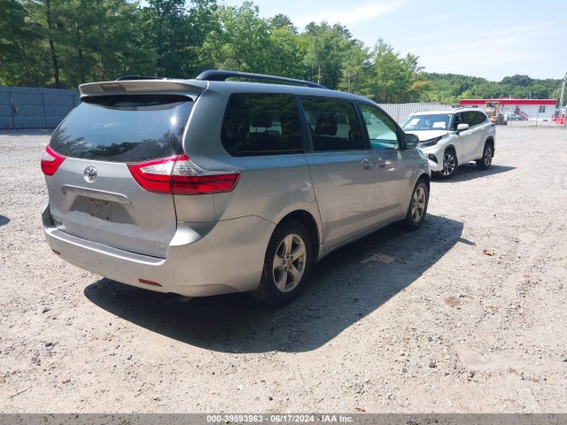 Toyota Sienna Le 8 Passenger 2016 5TDKK3DC7GS727345 Image 4