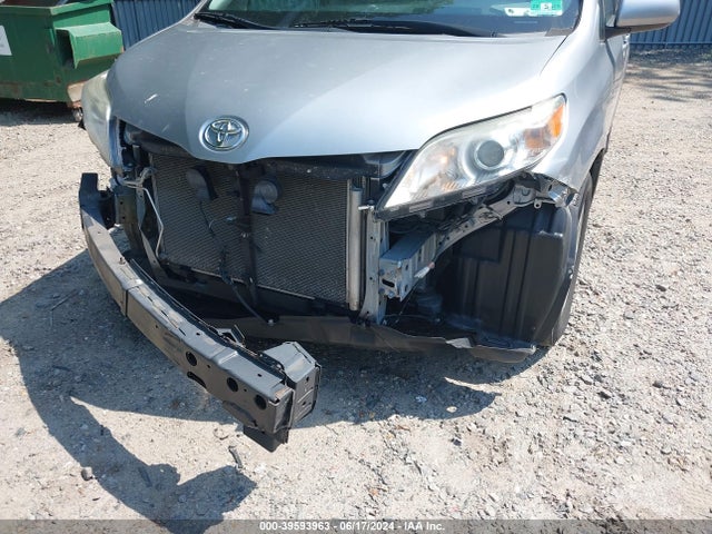 Toyota Sienna Le 8 Passenger 2016 5TDKK3DC7GS727345 Image 6