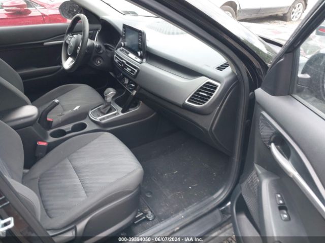 KNDEPCAA0M7184864 KIA Seltos Lx