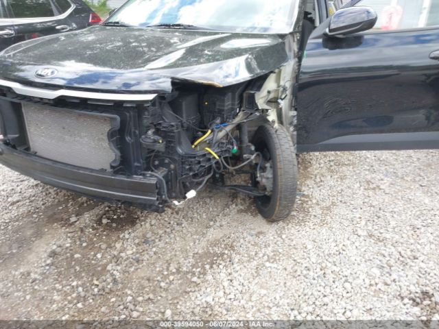KNDEPCAA0M7184864 KIA Seltos Lx