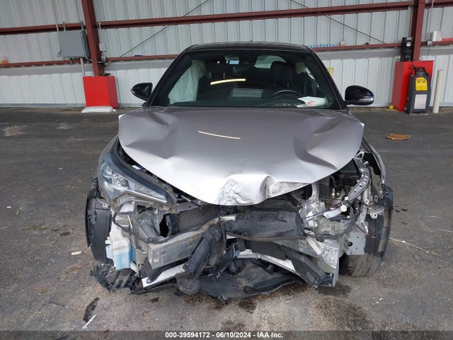 Toyota C-HR XLE 2019 NMTKHMBX7KR090975 Image 13