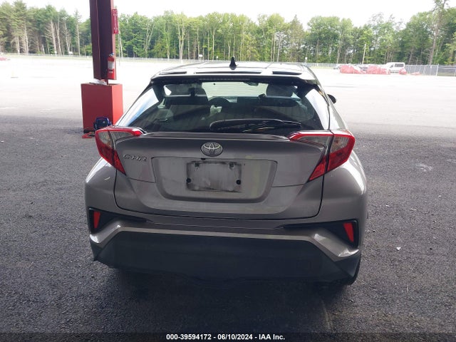 Toyota C-HR XLE 2019 NMTKHMBX7KR090975 Image 17