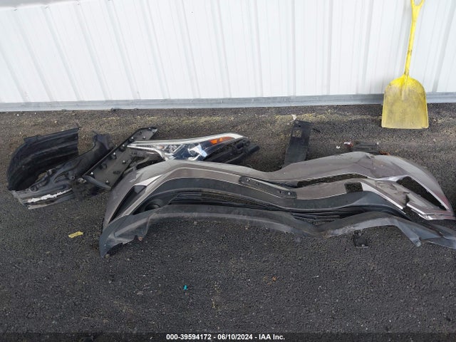 Toyota C-HR XLE 2019 NMTKHMBX7KR090975 Image 12