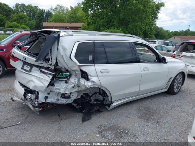 5UXCW2C05N9J45698 BMW X7 Xdrive40i