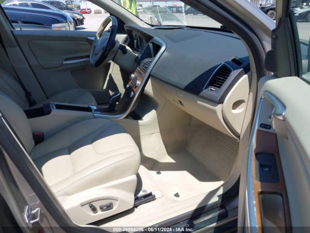 YV440MDM3F2676538 Volvo Xc60 T5 Platinum