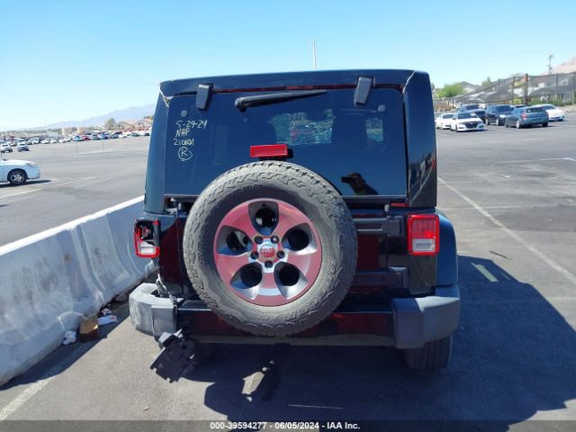 1C4BJWEG1JL903126 Jeep Wrangler Jk Unlimited Sahara