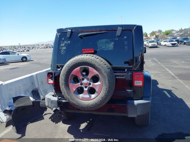 1C4BJWEG1JL903126 Jeep Wrangler Jk Unlimited Sahara