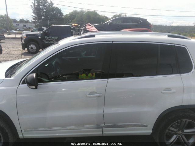 WVGTV7AX4HK012215 Volkswagen Tiguan 2.0t Sport