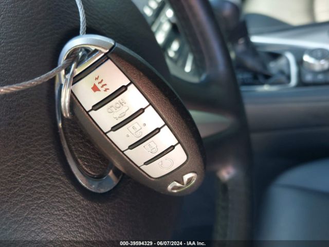JN1EV7AR9HM835289 Infiniti Q50 3.0t Premium