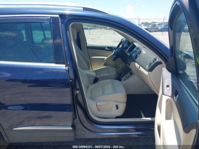 WVGAV7AX1GW590819 Volkswagen TIGUAN SE