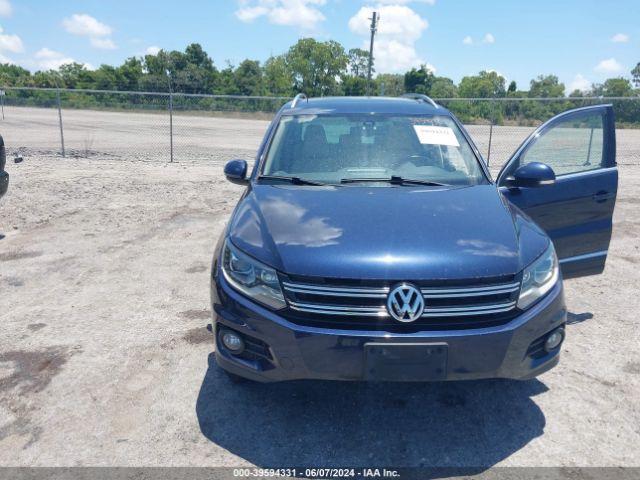 WVGAV7AX1GW590819 Volkswagen TIGUAN SE