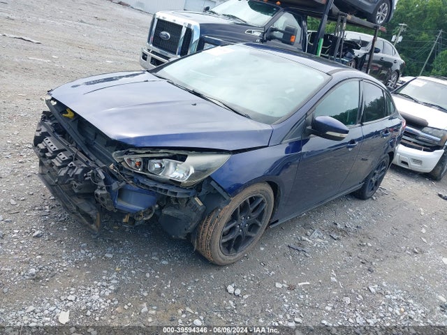 Ford FOCUS SE 2016 1FADP3F22GL330082 Image 2