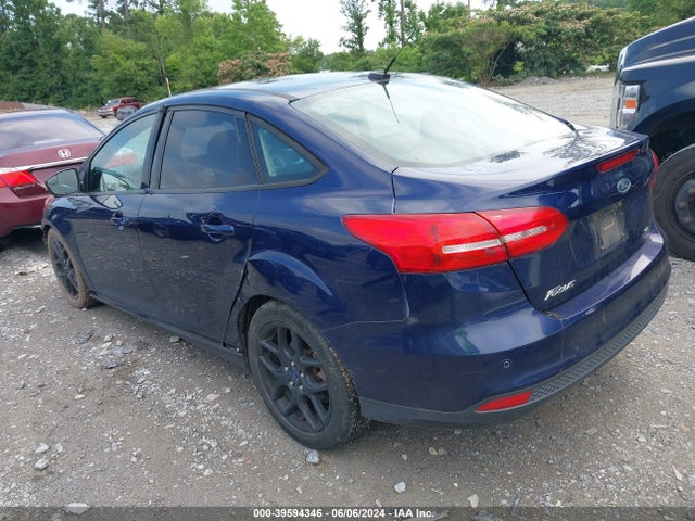 Ford FOCUS SE 2016 1FADP3F22GL330082 Image 3