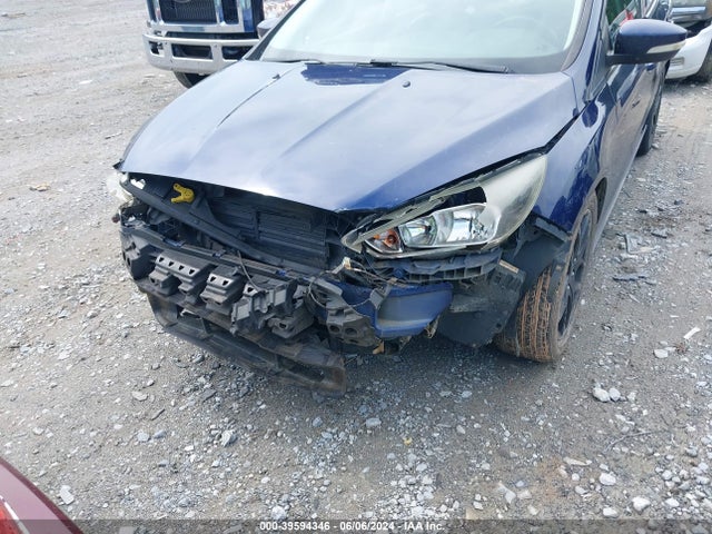 Ford FOCUS SE 2016 1FADP3F22GL330082 Image 6