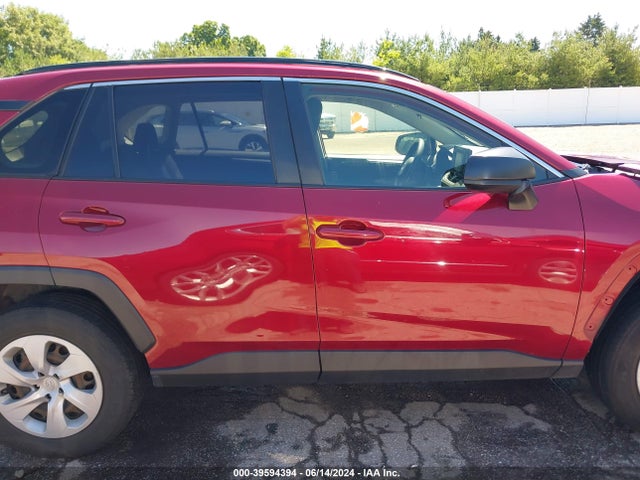 Toyota RAV4 LE 2019 JTMF1RFV7KD501493 Image 14