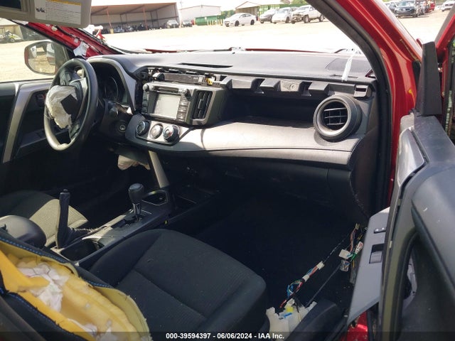 Toyota RAV4 LE 2017 JTMZFREVXHJ140531 Image 5