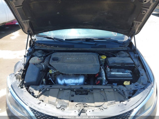 1C3CCCABXFN644787 Chrysler 200 Limited
