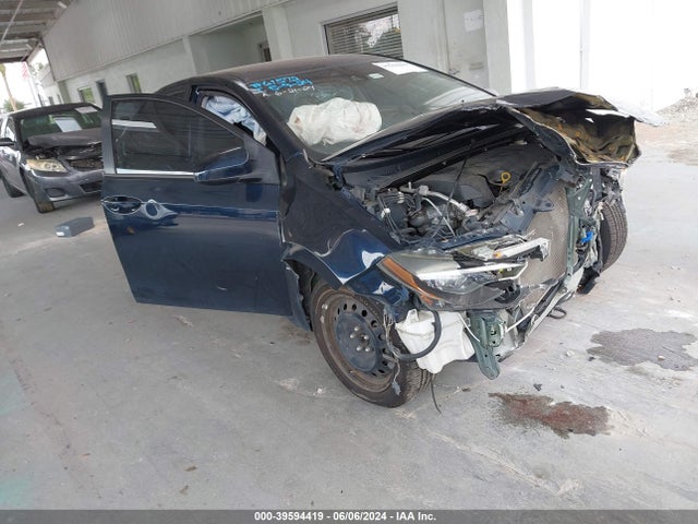 Toyota COROLLA LE 2018 5YFBURHE3JP782528 Image 13