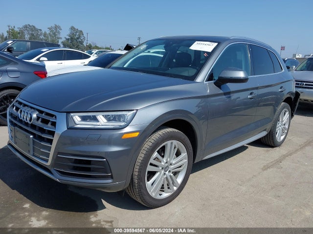WA1BNAFY9J2093145 Audi Q5 2.0t Premium/2.0t Tech Premium