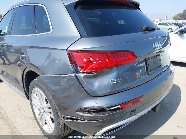 WA1BNAFY9J2093145 Audi Q5 2.0t Premium/2.0t Tech Premium