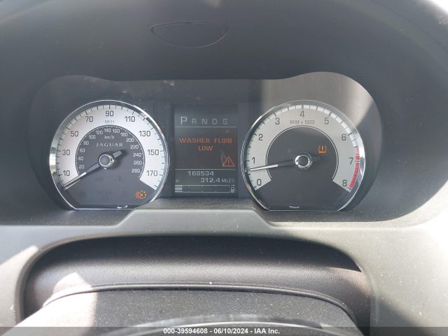 2010 JAGUAR XF SAJWA0GB1ALR76546 Photo 6