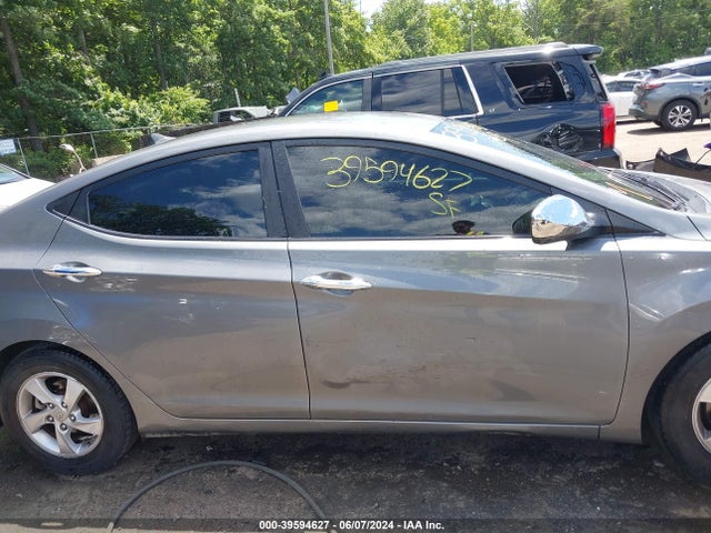 5NPDH4AE9EH473711 Hyundai ELANTRA SE
