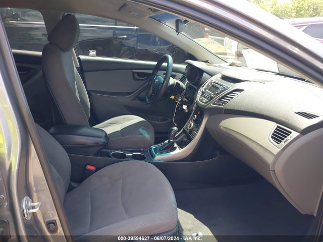 5NPDH4AE9EH473711 Hyundai ELANTRA SE