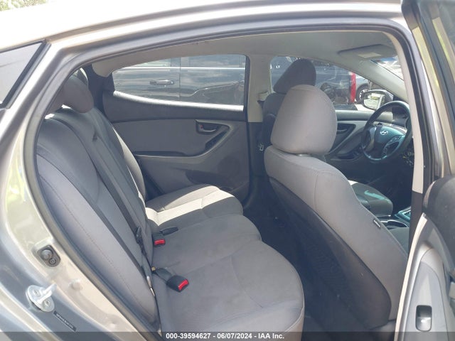5NPDH4AE9EH473711 Hyundai ELANTRA SE