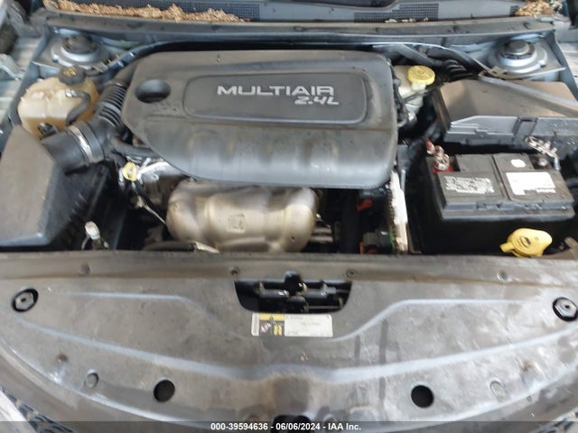 1C3CCCAB3FN640287 Chrysler 200 Limited