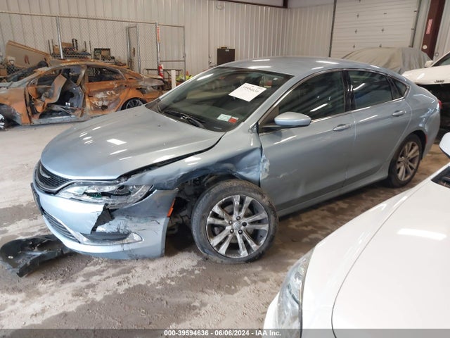 1C3CCCAB3FN640287 Chrysler 200 Limited