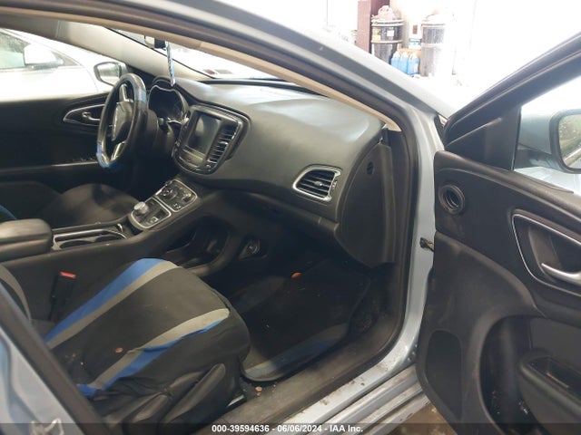 1C3CCCAB3FN640287 Chrysler 200 Limited