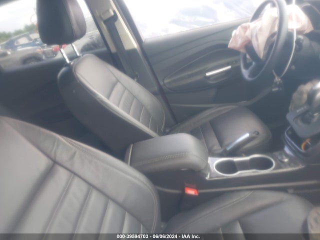 Ford Escape Titanium 2016 1FMCU9J9XGUC18271 Image 5