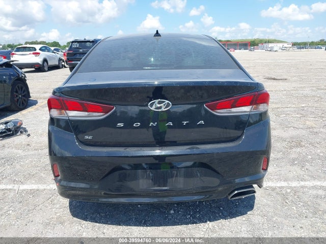 Hyundai SONATA SE 2018 5NPE24AF8JH709600 Image 17