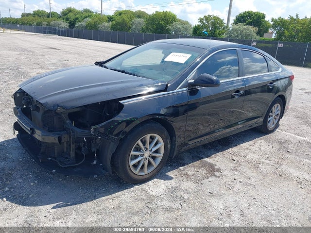 Hyundai SONATA SE 2018 5NPE24AF8JH709600 Image 2