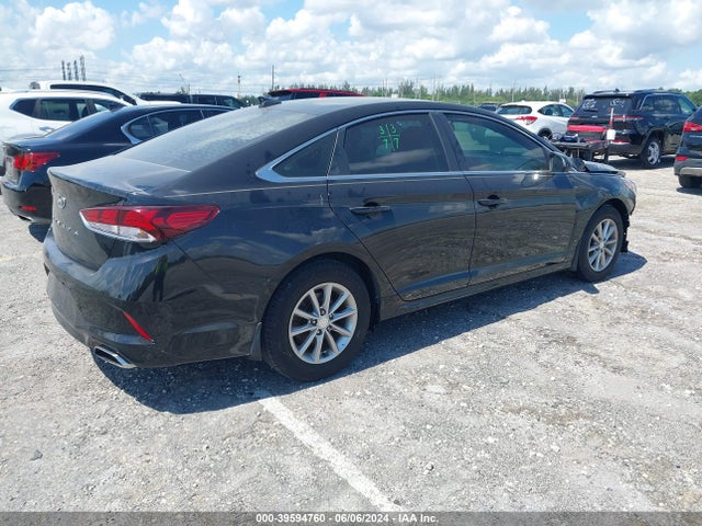 Hyundai SONATA SE 2018 5NPE24AF8JH709600 Image 4