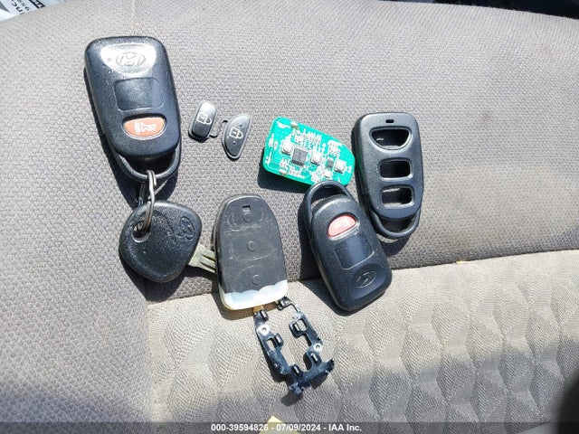 Hyundai ELANTRA SE 2017 KMHD74LF8HU093807 Image 11