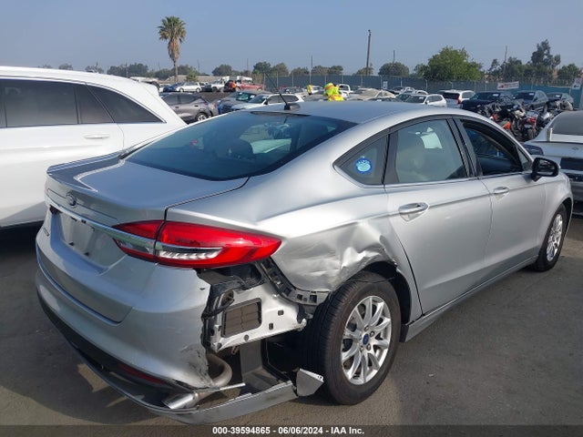 Ford FUSION S 2017 3FA6P0G76HR171149 Image 4