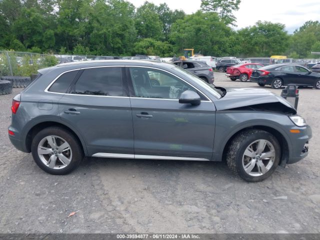 WA1BNAFY5J2149663 Audi Q5 2.0t Premium/2.0t Tech Premium
