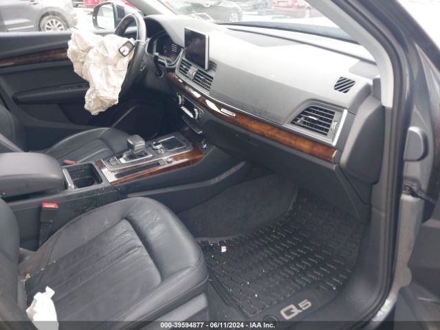 WA1BNAFY5J2149663 Audi Q5 2.0t Premium/2.0t Tech Premium